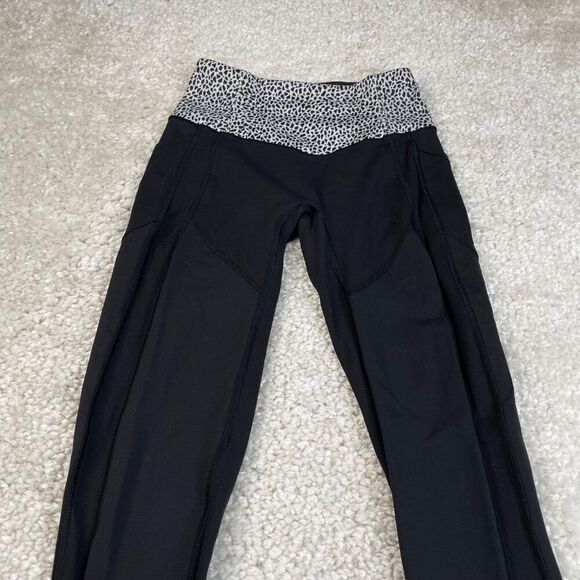 Lululemon All The Right Places Legging Black Miss Mosaic White - Picture 8 of 11